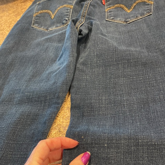 Levi’s Classic Blue Jeans 6  Tag says Bootcut? Hemmed? - Picture 11 of 17